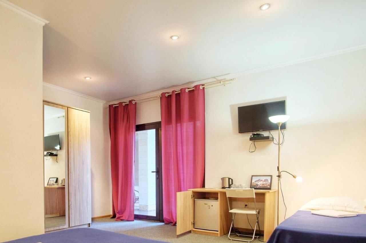 Vesna Hotel Сухум